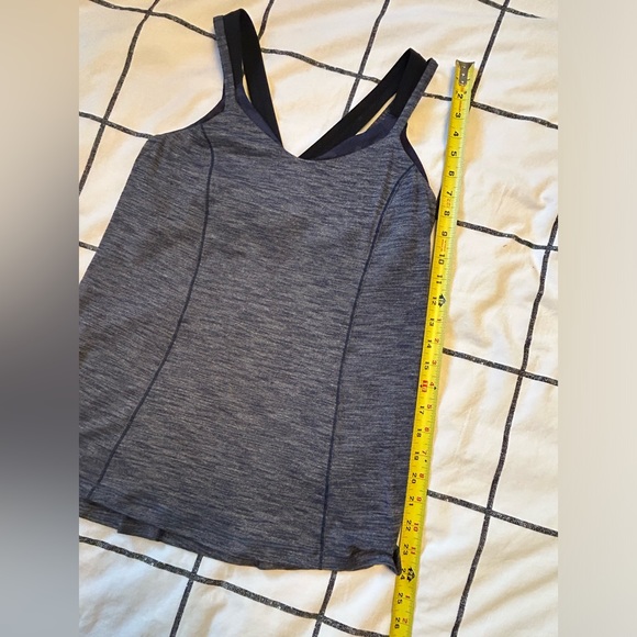 Lululemon Women’s Tank Top with Built In Sports Bra Athletic Wear Navy Size 10 - Picture 7 of 7